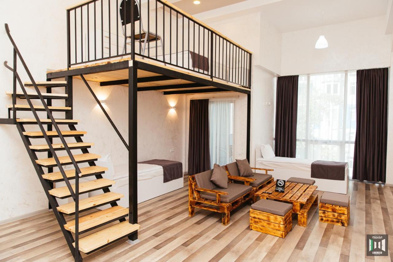 Libereco Aparthotel Batumi Exteriör bild